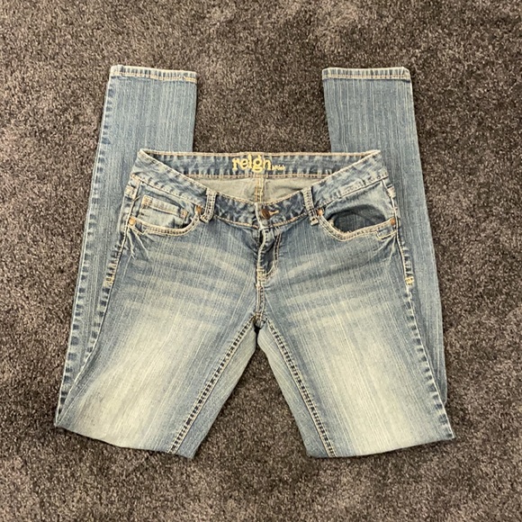 Skinny Jeans - Picture 2 of 6